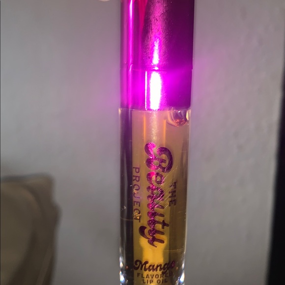 The Beauty Project Lip Gloss - Picture 2 of 5